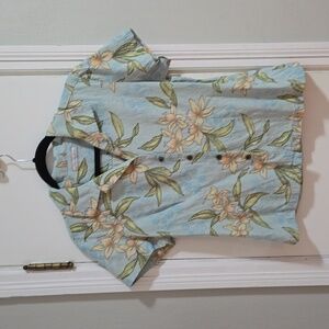 Hawaiian  button camp shirt.
